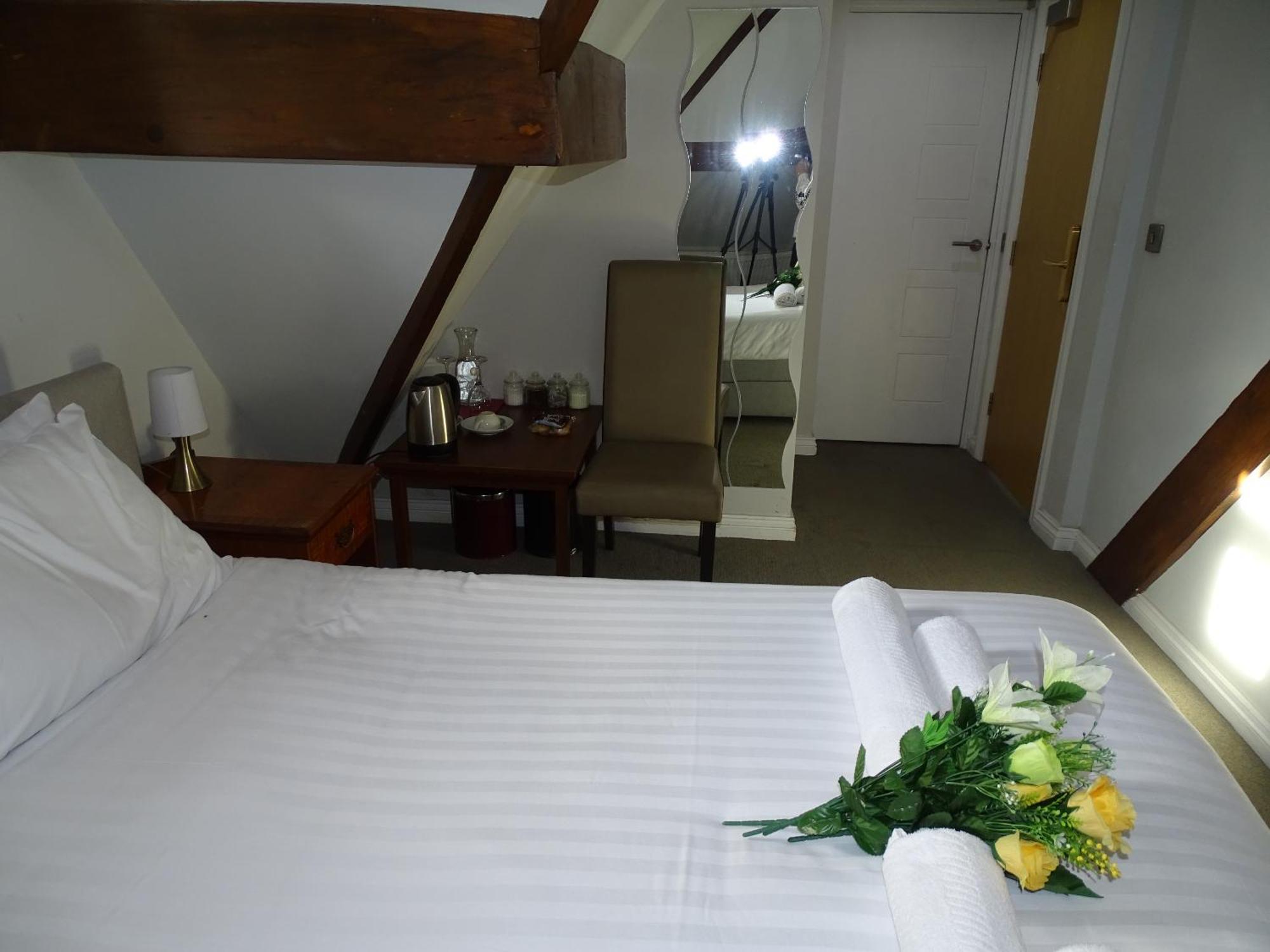 Milverton Hotel Манчестър Стая снимка