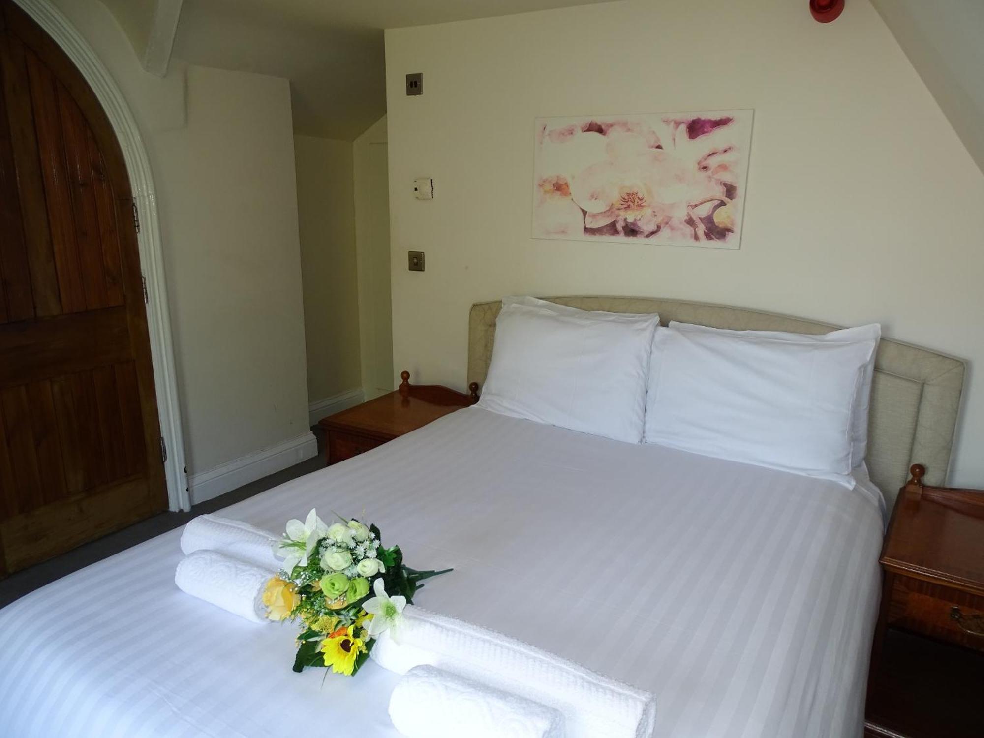 Milverton Hotel Манчестър Стая снимка